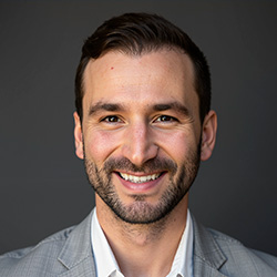 Thomas Elliott bio photo