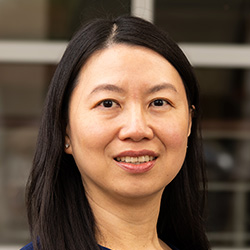 Juliana Lee bio photo