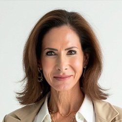 Leslie Schwartz headshot