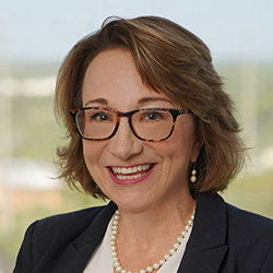 Christine Henry headshot