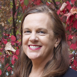 Julie Lynch bio photo