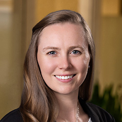 Lauren Clark bio photo