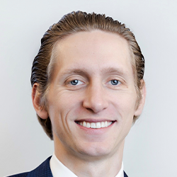  Advisor Portrait 