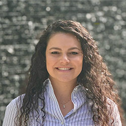 Alyssa Titus bio photo