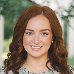 Ally McCarthy headshot