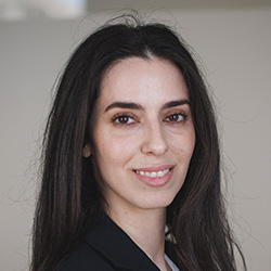 Juliana Hadawi bio photo