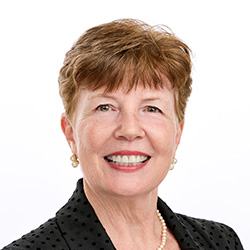 Lindsay Mraz bio photo