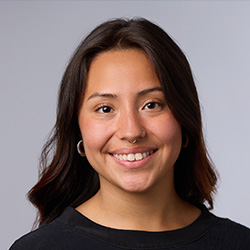 Mimi Perdomo bio photo