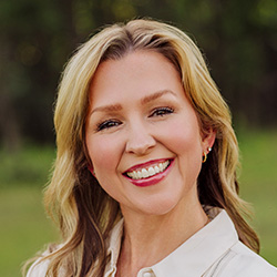 Trish Groshelle bio photo