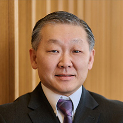 Song Yi (Financial Advisor)