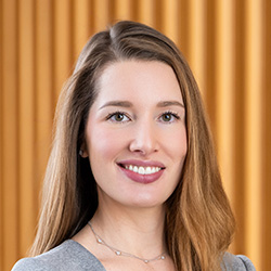 Elisabeth Herold bio photo