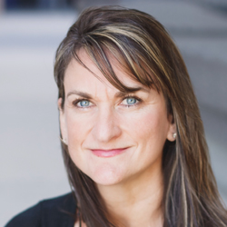 Nanette Flanagan bio photo