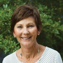 Karen Ewing bio photo
