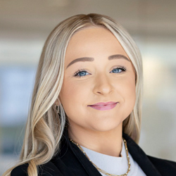 Lizzie Blockhus bio photo