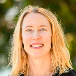 Alisoune Lee bio photo