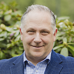  Advisor Portrait 