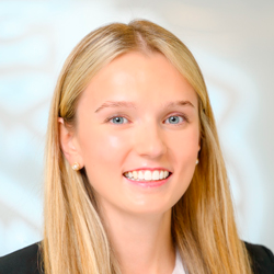 Heather Peterson headshot