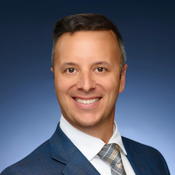  Advisor Portrait 