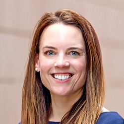 Laura Herrera bio photo