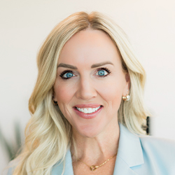 Image of Amanda Swinn