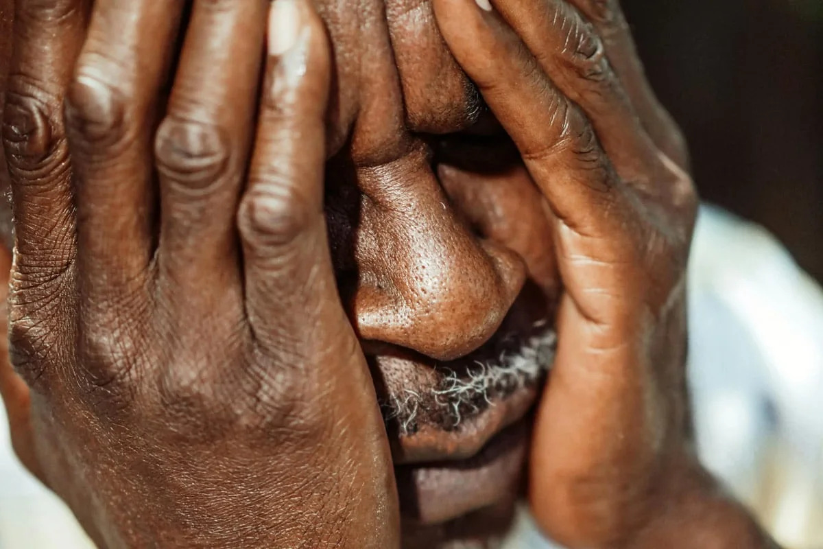 Discovering your loved one has dementia is a heartbreaking moment. But early diagnosis is actually key to better outcomes, and the early signs of the condition...