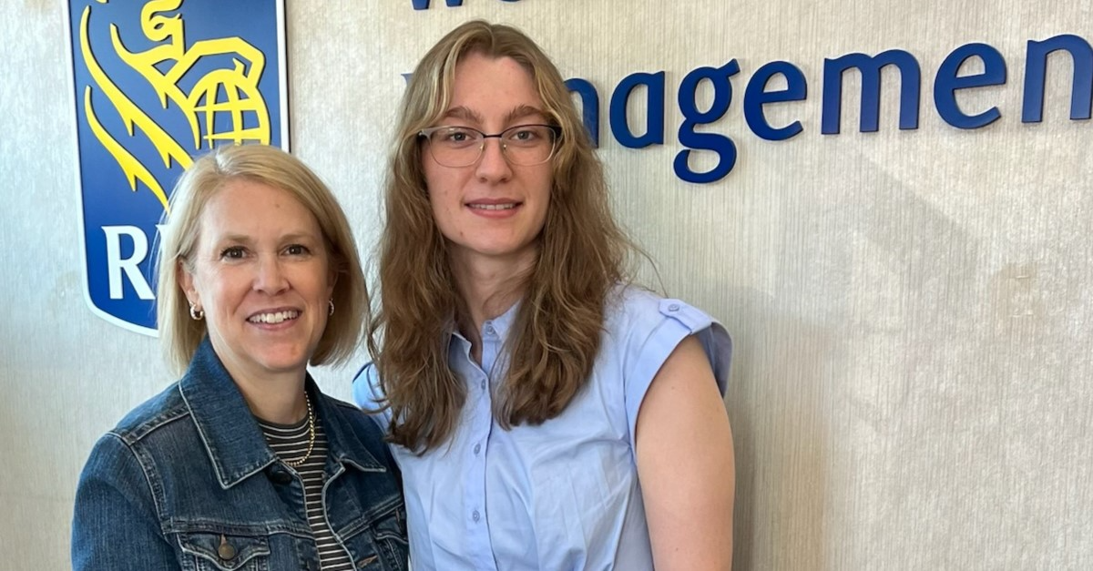 Image of Heather and Sydney