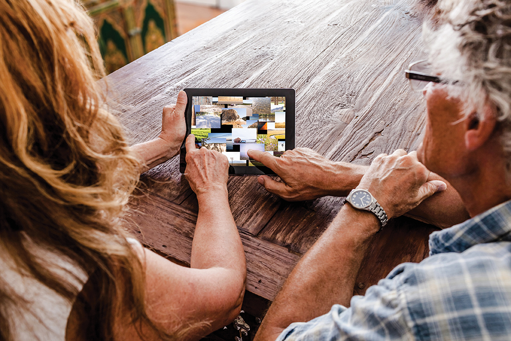 Couple with iPad